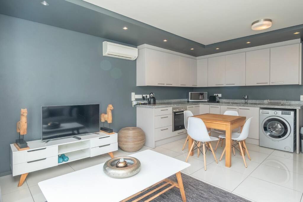 One Bedroom Seaside Elegance 케이프타운 외부 사진